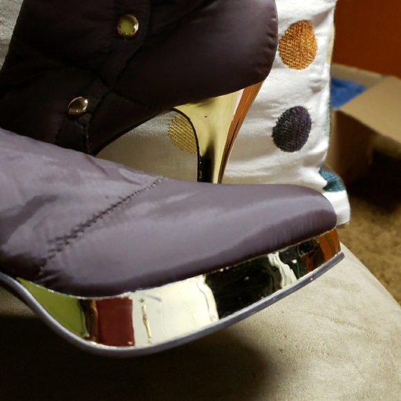 Brown boots - Picture 2 of 6